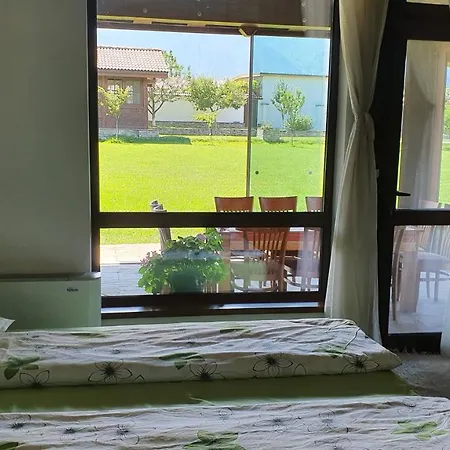 Gostnici Holiday home Razlog