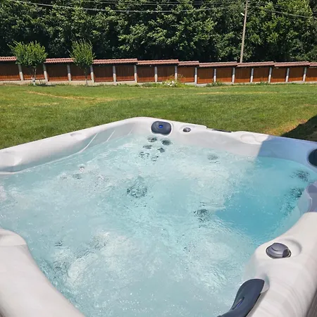 Gostnici Case de vacanță