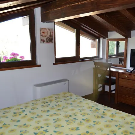 Gostnici Holiday home *